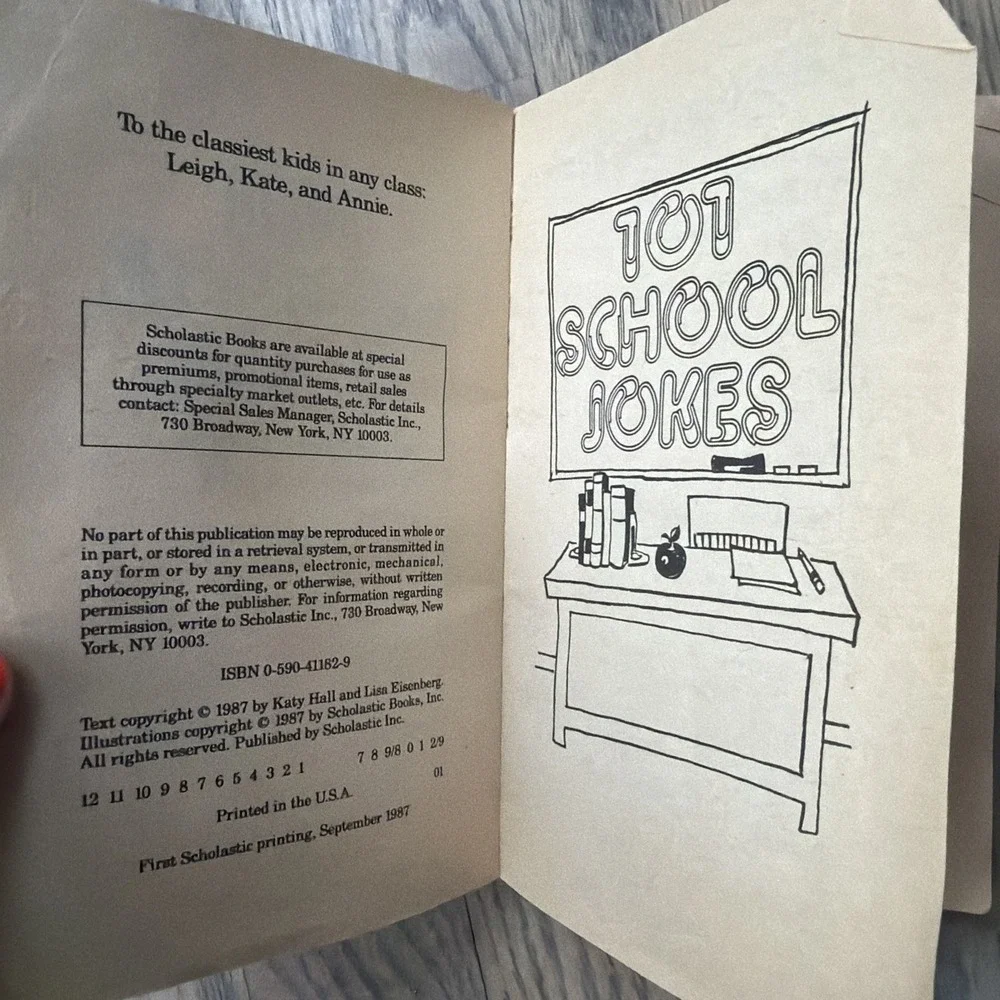 101 School Jokes by Katy Hall Vintage Scholastic Book PB